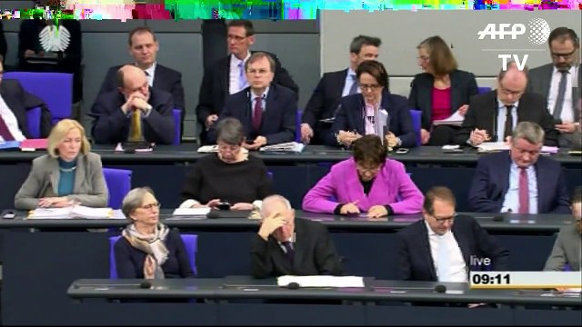 Merkel: l'Allemagne ne doit pas laisser s'éloigner la Turquie