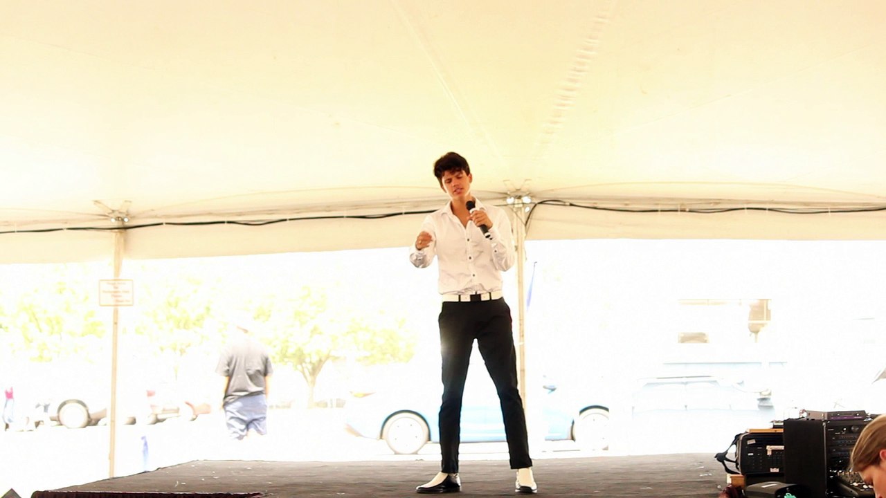 Liam Grosso sings 'Big Hunk Of Love' Elvis Week 2016