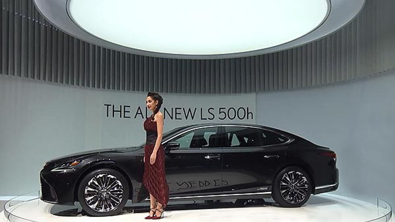 Lexus LS auf dem Genfer Autosalon 2017