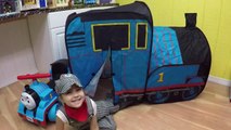 HUGE THOMAS AND FRIENDS SURPRISE TOYS TENT Egg Surprises Ride-On Train Set Toy Trains & Track Sets-HdS2qA