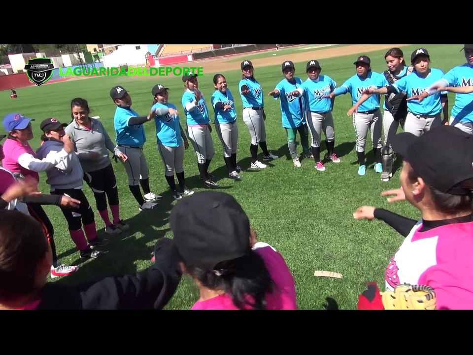 Sigue el sóftbol en el parque José Aguilar y Maya