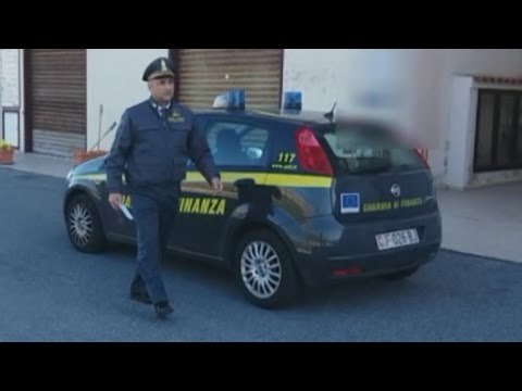 Cosenza - Aziende intestate a prestanomi per evitare sequestri, 13 arresti (03.03.17)