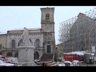 Tải video: Norcia (PG) - Terremoto, messa in sicurezza delle chiese (07.03.17)