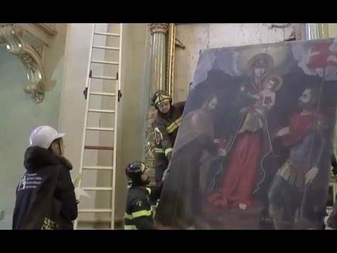 Camerino (MC) - Terremoto, recupero opere in Tempio Santa Caterina (23.02.17)
