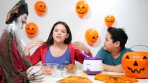 DIY Halloween Recipes - Halloween Cookies & Oreo cookies challenge! Halloween snacks for kids-9Jq6KXg