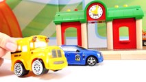 Toy Car Construction - Bussy & Speedy RENAULT MEGANE - Toy Train Trip! Trains for Kids.Toy Cars-8MO7L6