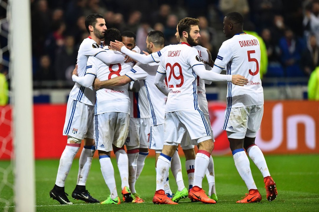 أهداف مباراة " ليون 4 - 2 روما " الدوري الأوروبي - HD