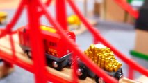 Toys Demo - BRIO Cars & Trains - BARRIER RULES! Toy Railway Trains & Trucks Videos for Kids-0IM