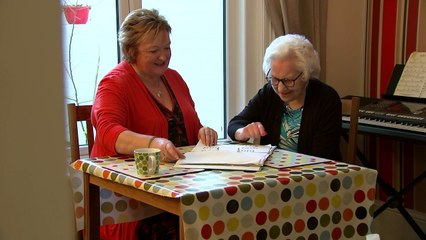 87-year-old pensioner learns to read