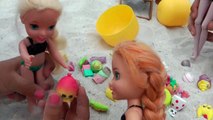 CRAB Encounter! Toddlers ELSA & ANNA at Beach - Afraid of CRABS - Mystery Treasure - Shopkins-Nsu0rMxiU