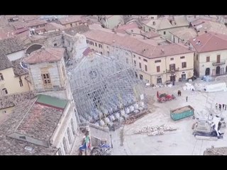 Download Video: Norcia (PG) - Terremoto, messa in sicurezza del centro storico (08.02.17)