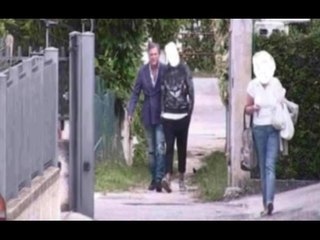 Скачать видео: Giugliano (NA) - Poliziotti favorivano i clan Mallardo e Nuvoletta: 11 arresti (19.01.17)