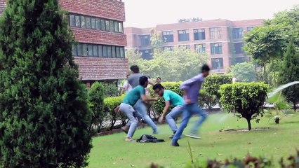 Funny Pranks in India 2016 (Funk You)-ZRu1IjcGhdo