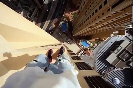 Dare Man Very Intresting Video Must Watch .....