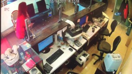 Genç Kadın Sahte Bilezikle Kuyumcuyu Dolandırdı