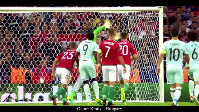 Best 100 Goalkeeper Saves In Football ● Heroic Saves