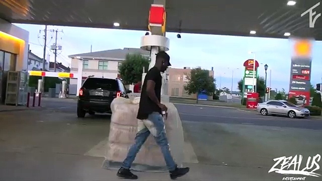 EPIC PEE PRANK! (GONE WRONG)