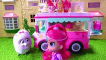 DIY NUM NOMS Lip GLOSS TRUCK! Make Your Own Glosses with Sprinkle GLitter & Flavors! Pucke