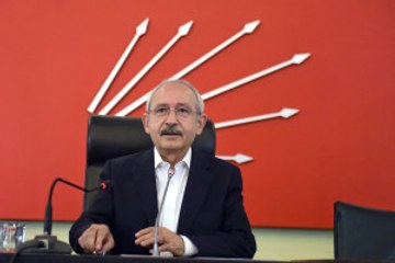 Kılıçdaroğlu: "Türkiye'nin Idare Yapısıyla Ilgli Bütün Kararnameleri Başkan Çıkaracak"
