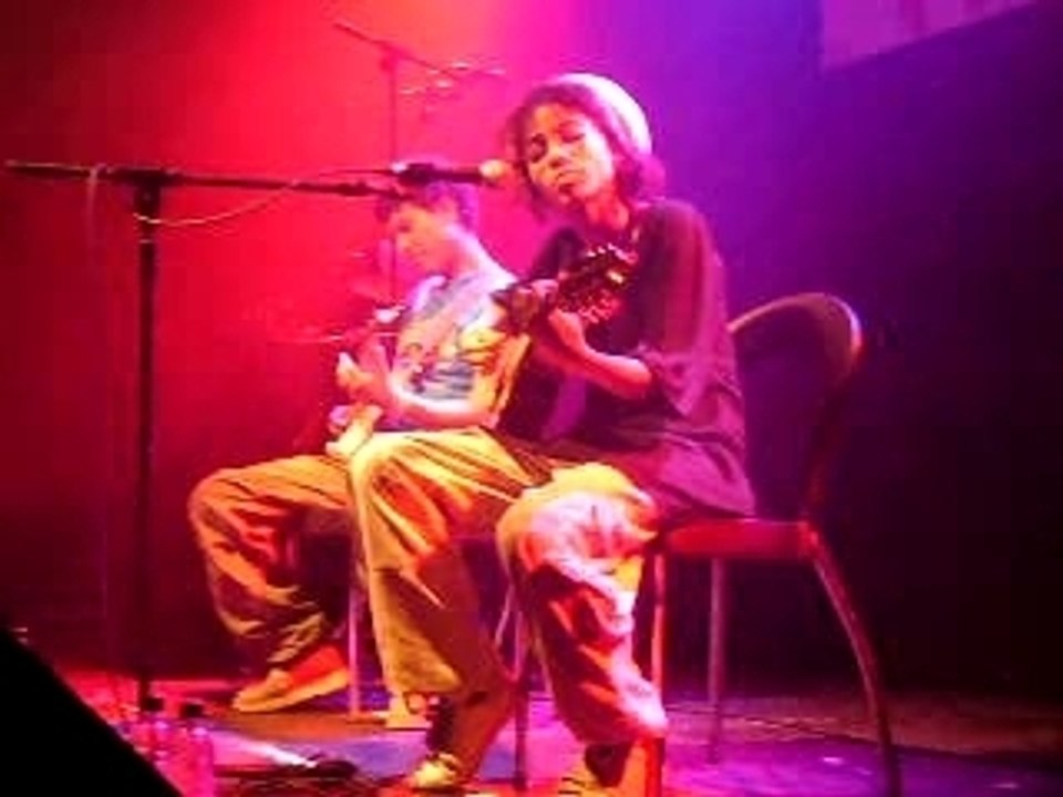 Nneka - Your Request (live) @ ICA