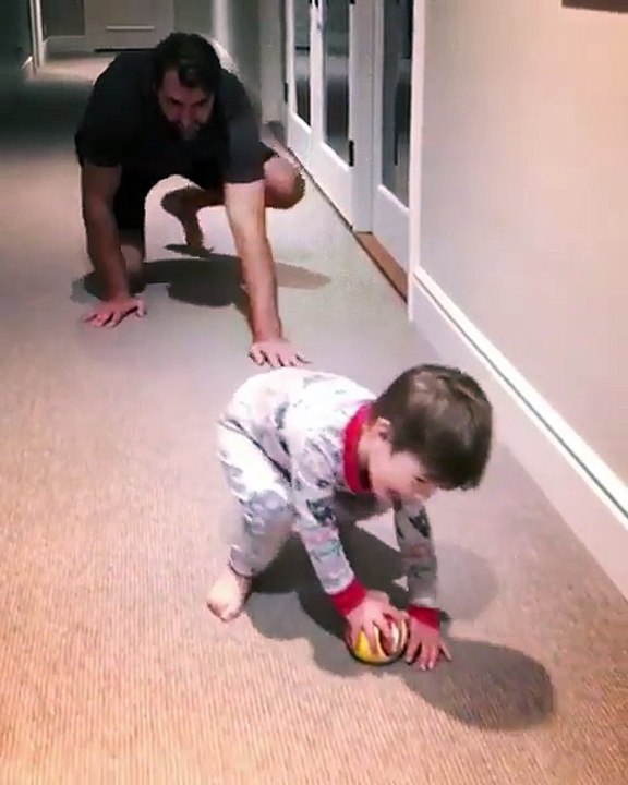 Mehmet Okur oğlunu böyle uyutuyor