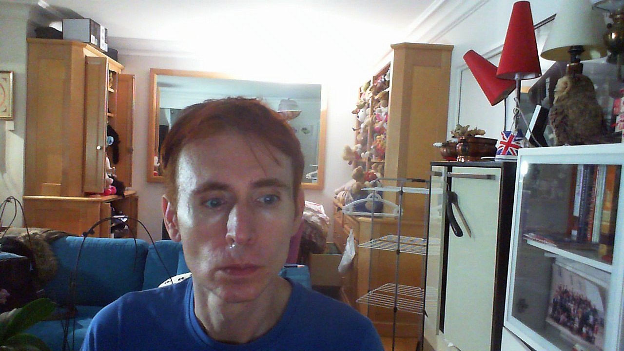 Wiwi égratigne "la seule question" de Louis Jean Cormier