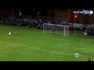 গোল বাঁচাতে গিয়ে মৃত্যু পথযাত্রী গোলকিপার ~ Funny goalkeeper dying to save the goal