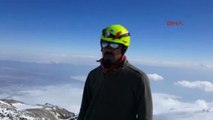 Bitlis Tek Başına Süphan Dağı'na Tırmandı
