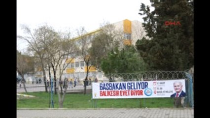 Balıkesir Eğitim-Sen'den Okul Duvarına Afiş Tepkisi