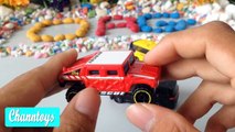 Kidschanel - Enjoy with Nissan Elgrand | Tomica Toy Car | Hato Bus | Humvee