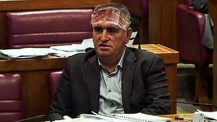 Maras sveznajućem Bulju: "Vi ste čudo! Treba ući na Wikipediju i zaštititi ga."