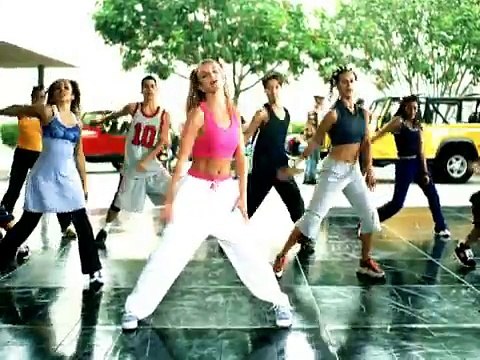 Britney Spears, une basketteuse aussi passionnée en musique qu’en sport