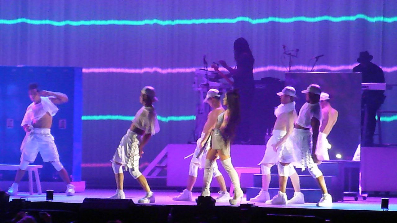 Side to Side, Ariana Grande, Live in Concert, Buffalo, NY