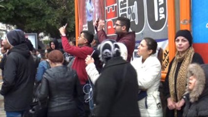 Film Çeker Gibi İntihar Girişimini Çektiler