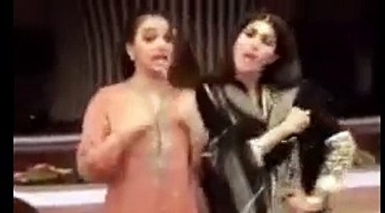 Noor And Sana Dance Video
