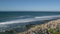 Ce surfeur australien subit une attaque de requin en direct à la télévision