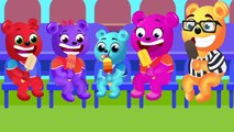 Mega Gummy Bear Crying Playing Football Super Bowl special Finger Family Nursery Rhymes for Kids!