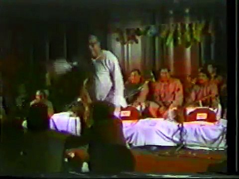 Nusrat Fateh Ali Khan Qawwali - Yadan Vichre Sajan Diyan Aiyan