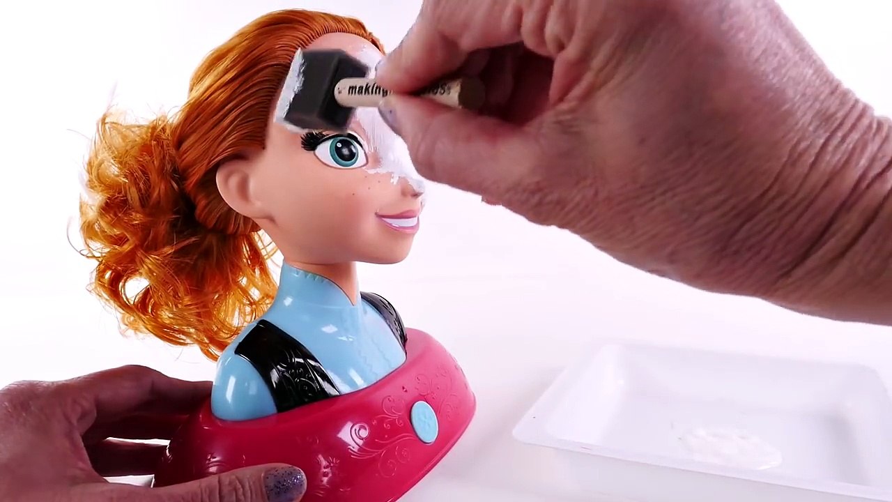 Turning Princess Anna into Hello Kitty - Disney Frozen Makeup Facepainting Video! --- Toys