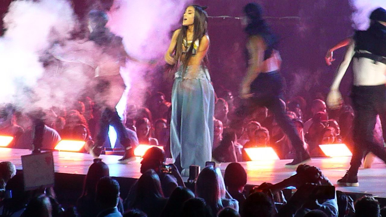 Ariana Grande - Into You, Live in Buffalo, NY