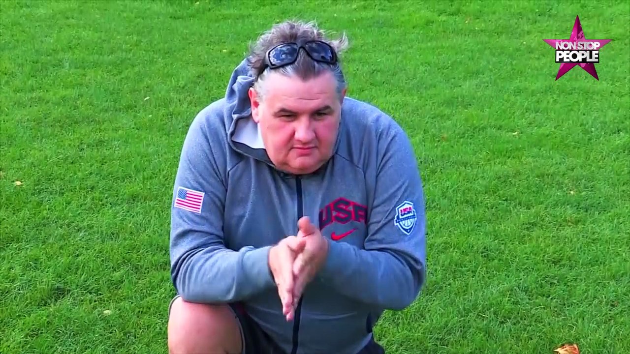 Pierre Ménès en pleine rééducation, il se confie sur sa maladie (vidéo)