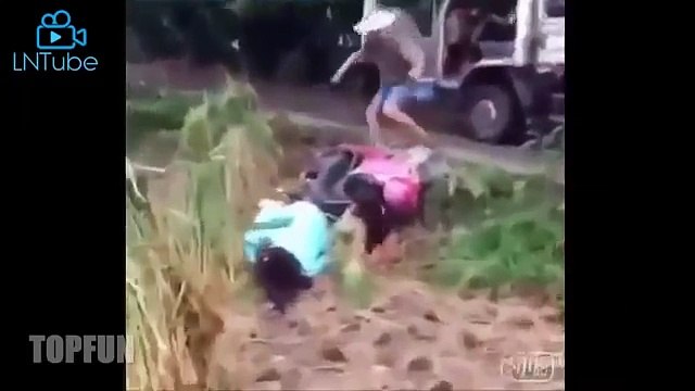 Yeni Komik videoları Çin komik şakalar 100 kere hala Komik Tekrarları