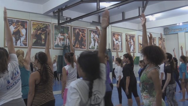 Brasileñas aprenden Krav Maga para defenderse mejor en la calle