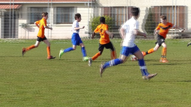 UGA LYON-DECINES U15-1 - F.C. CROIX ROUSSIEN 10 - 2