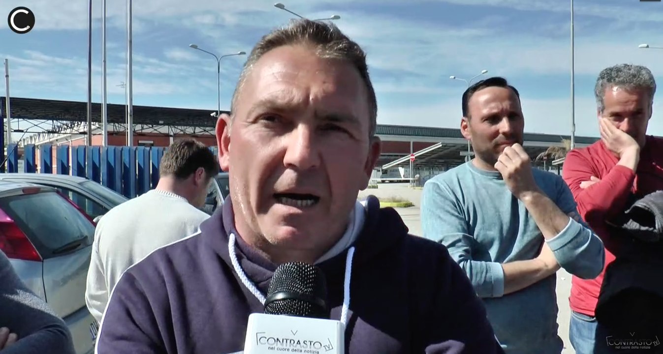 Carinaro (CE) - Lavoratori in protesta, rischiano licenziamento (10.03.17)