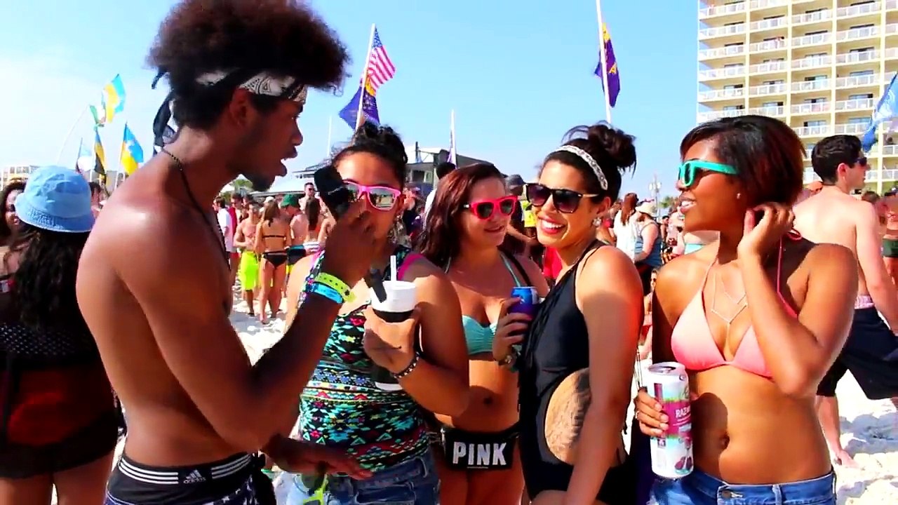 Ratchet Times - PCB Edition! Sexy Girls Twerking On The Beach!