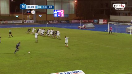 Coup franc bien tiré mais personne pour le reprendre