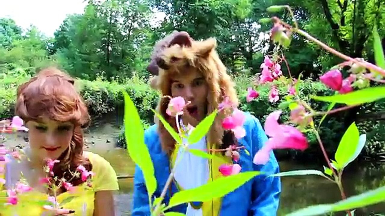 Frozen Elsa & Rapunzels BIG BUTT! w Spiderman Joker Anna Superman Paw Patrol Toys IRL Sup