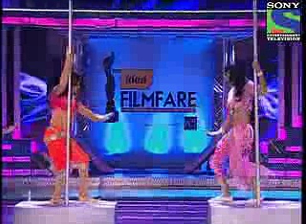 shahruk(chamile) vs ranbirkapoor(vidya balan) in sarees