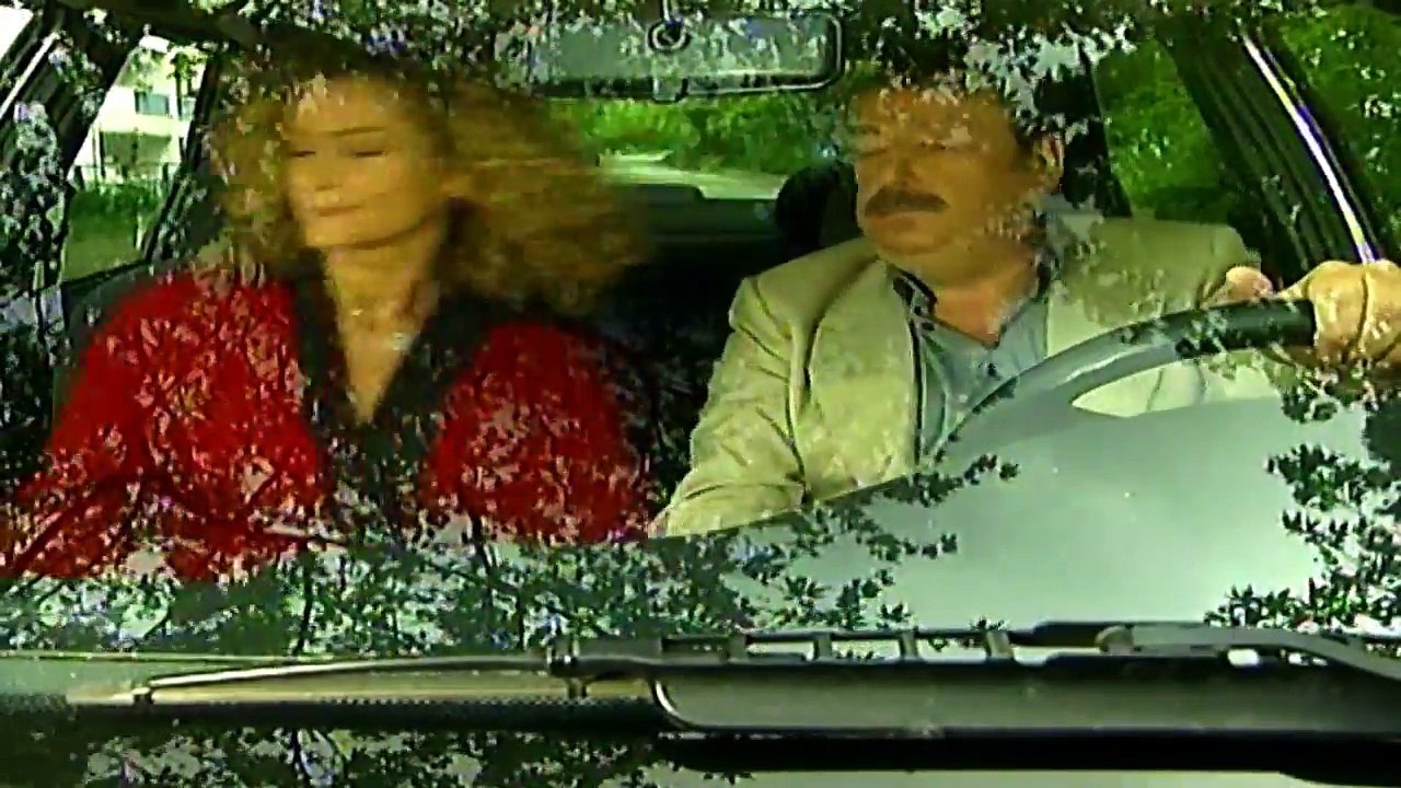 Kumsaldaki İzler - 13.Bölüm